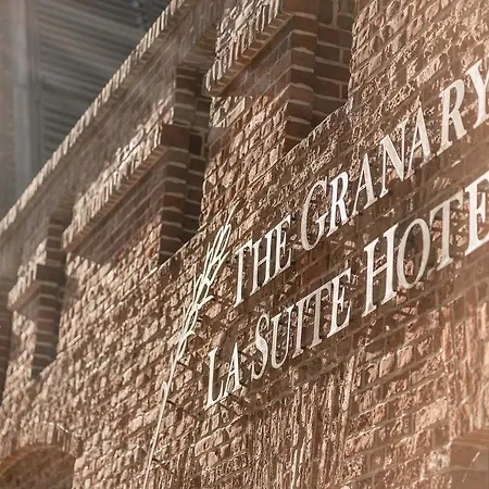 The Granary - La Wrocław