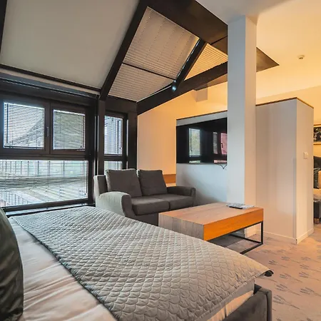 Szálloda Great Polonia The Granary La 5*