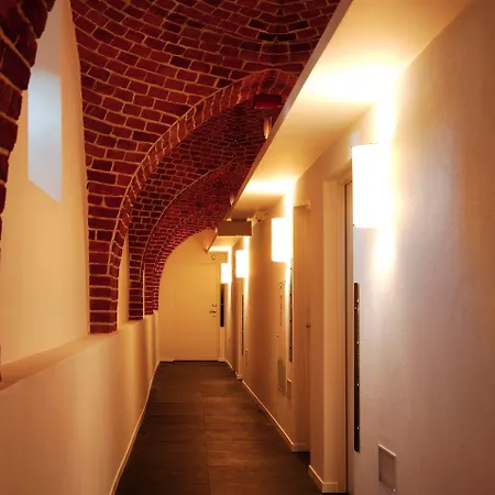 Готель Great Polonia The Granary La 5*